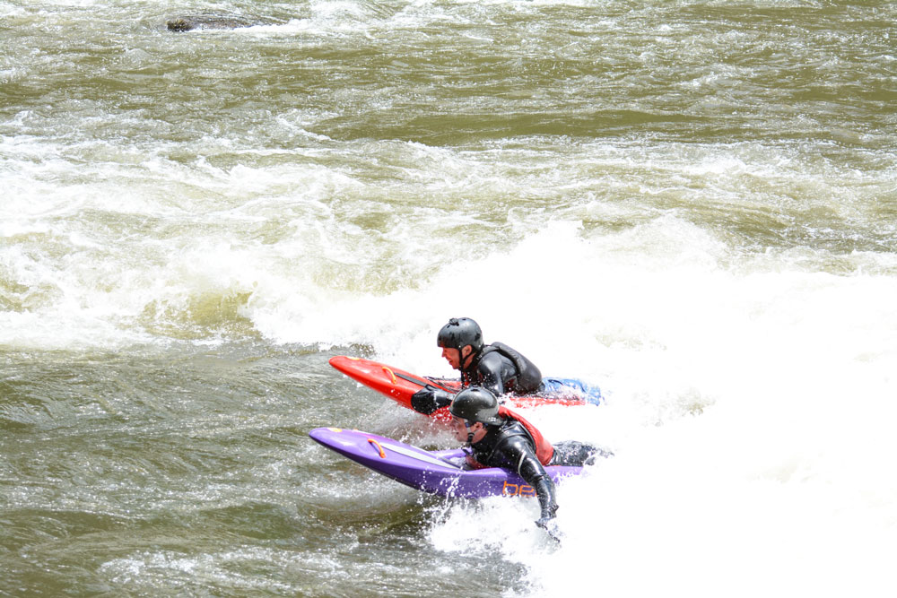 Bellyak — descente en bellyak sur la Sarine, Suisse romande