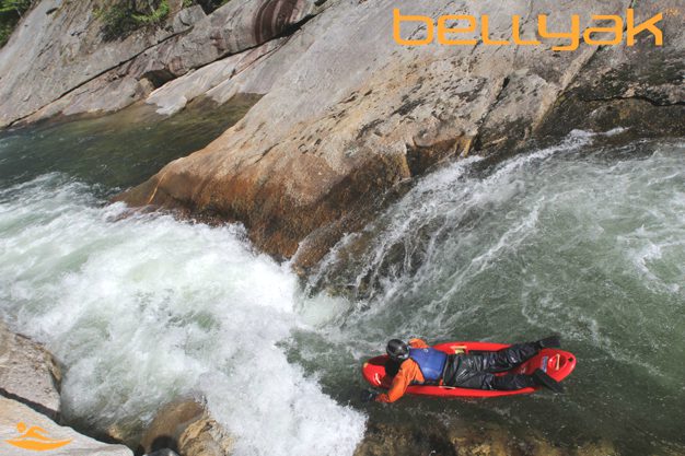 Bellyak — descente en bellyak sur la Sarine, Suisse romande