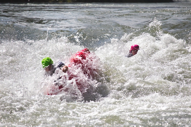 Bellyak — descente en bellyak sur la Sarine, Suisse romande