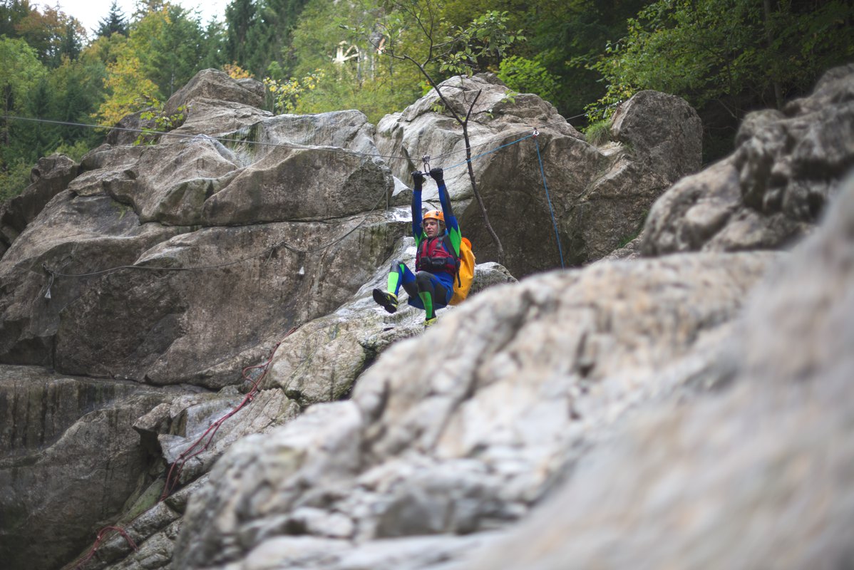 Canyoning & Rando aquatique — participants en rando aquatique, Suisse romande